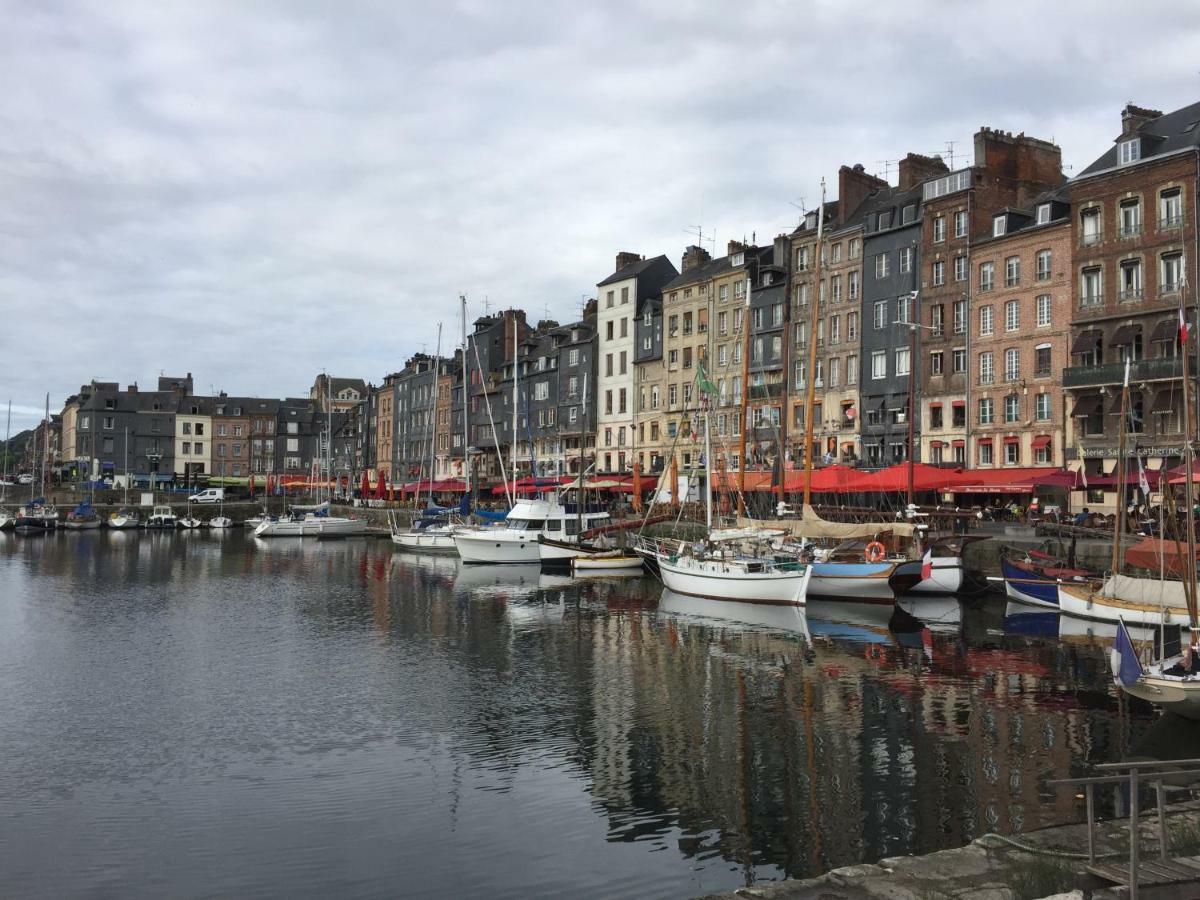 Chez Annette Leilighet Honfleur Eksteriør bilde