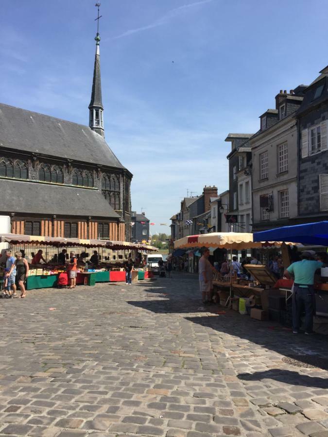 Chez Annette Leilighet Honfleur Eksteriør bilde